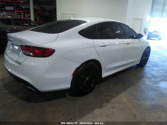 Chrysler 200 S 2015 1C3CCCBB3FN716086 Image 4