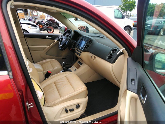 WVGAV7AX4GW072221 Volkswagen Tiguan Sel