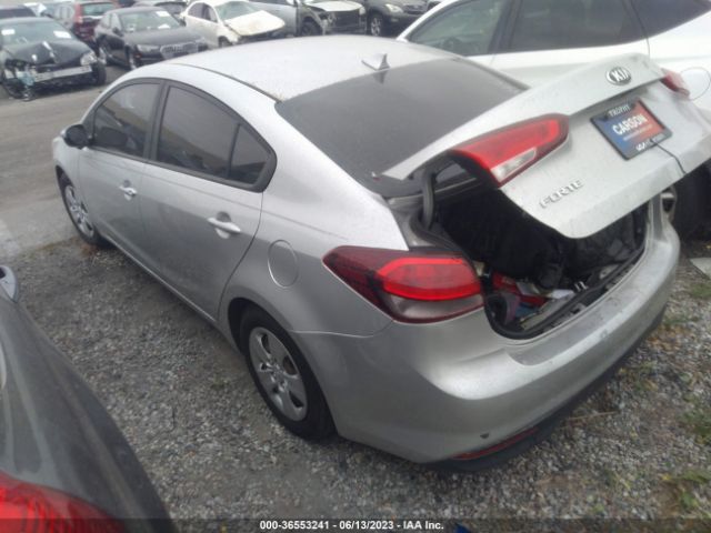 3KPFK4A76HE138183 KIA FORTE LX