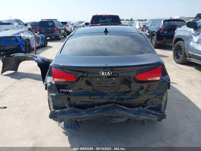KIA FORTE LX 2018 3KPFK4A74JE192247 Image 8