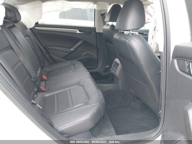 1VWDT7A31HC003068 Volkswagen Passat R-line W/comfort Pkg
