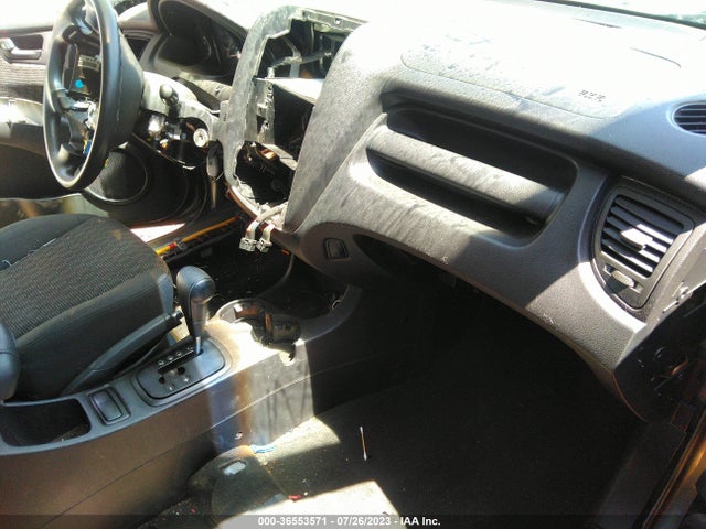 2007 KIA SPORTAGE LX VIN: KNDJF724X77372183