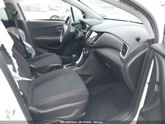 Chevrolet TRAX LS 2019 3GNCJKSB5KL371771 Image 5