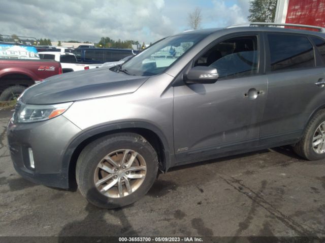 5XYKTDA72FG650566 KIA SORENTO LX