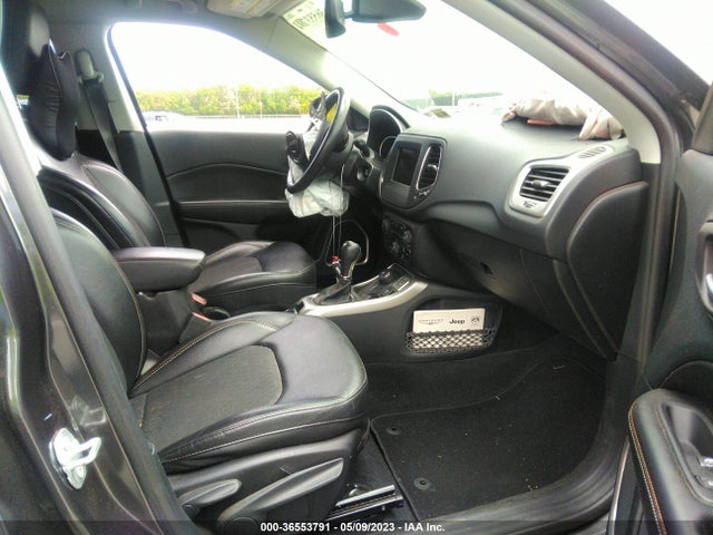 3C4NJDBB5KT594065 Jeep Compass Latitude