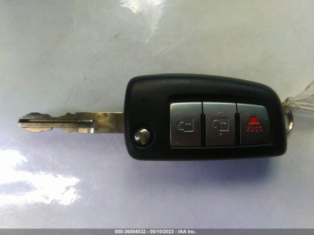 JN1BJ1AV0MW304876 Nissan Rogue Sport S