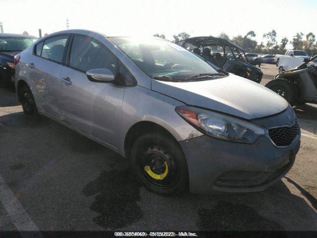 KNAFX4A6XG5549568 KIA FORTE LX