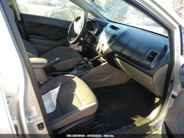 KNAFX4A6XG5549568 KIA FORTE LX