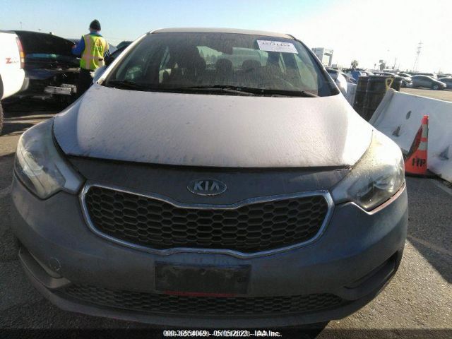 KNAFX4A6XG5549568 KIA FORTE LX