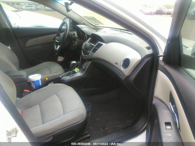 Chevrolet Cruze 1lt 2014 1G1PC5SB1E7266538 Image 5