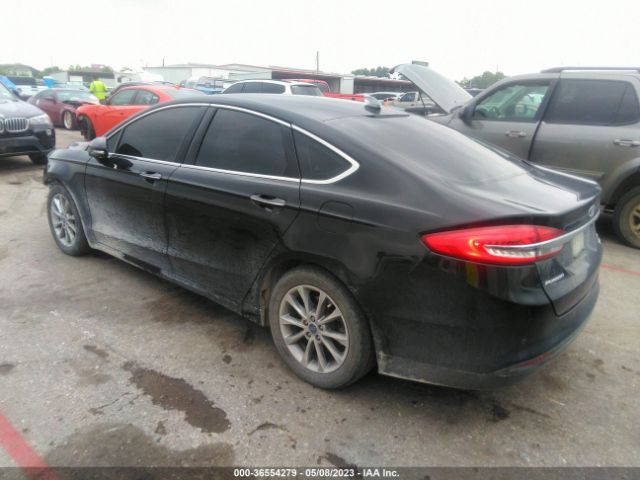 3FA6P0HD9HR351231 Ford FUSION SE
