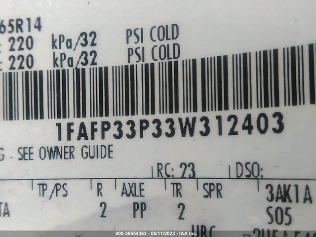 2003 FORD FOCUS LX VIN: 1FAFP33P33W312403