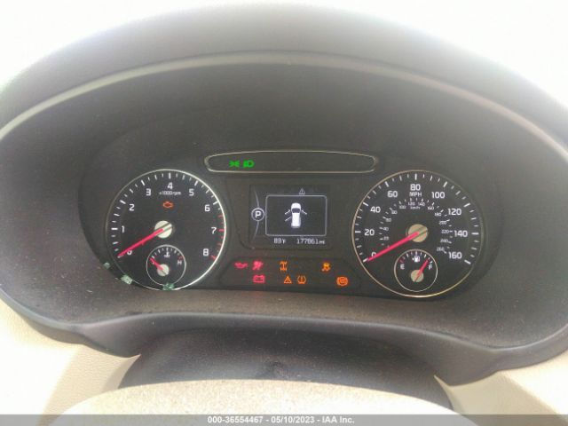 5XYPGDA57GG060275 KIA SORENTO LX