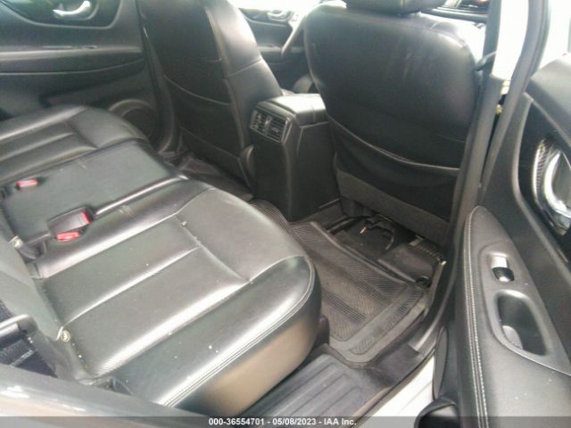 JN8AT2MT1JW468205 Nissan Rogue Sl