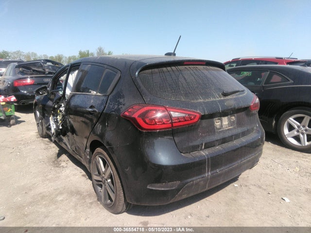 2017 Kia Forte, VIN: KNAFX5A81H5715937
