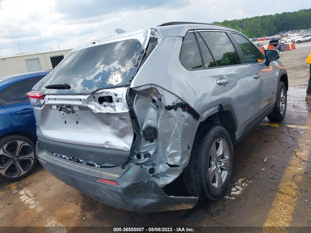 2022 TOYOTA RAV4 XLE VIN: 2T3W1RFV9NC194837