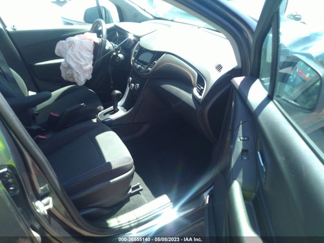 Chevrolet TRAX LS 2019 3GNCJKSB2KL347184 Image 6