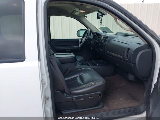2008 CHEVROLET SILVERADO 2500HD LT W/2LT VIN: 1GCHC23K78F206802