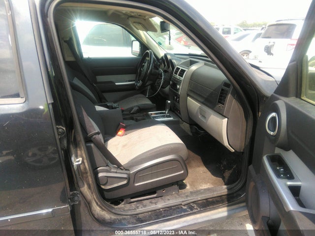 2008 DODGE NITRO SLT VIN: 1D8GU58KX8W165733