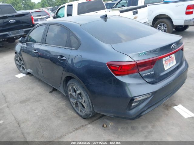 3KPF24AD1ME358623 KIA Forte Lxs