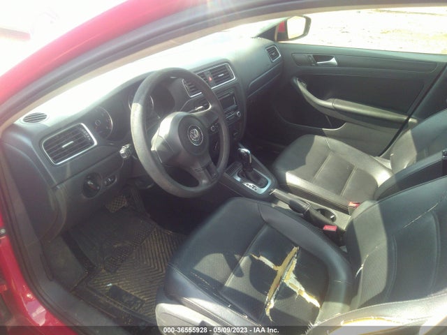 3VWD17AJXEM239037 Volkswagen Jetta Sedan Se