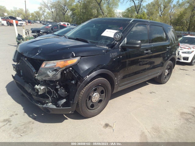 Ford UTILITY POLICE 2015 1FM5K8AR2FGB83909 Image 2
