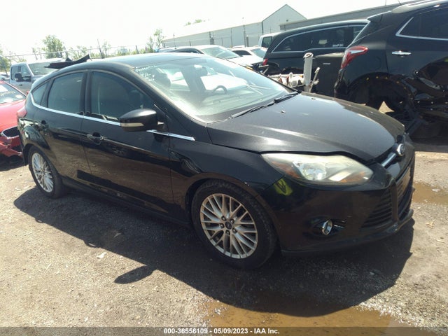 2014 FORD FOCUS TITANIUM VIN: 1FADP3N21EL235771
