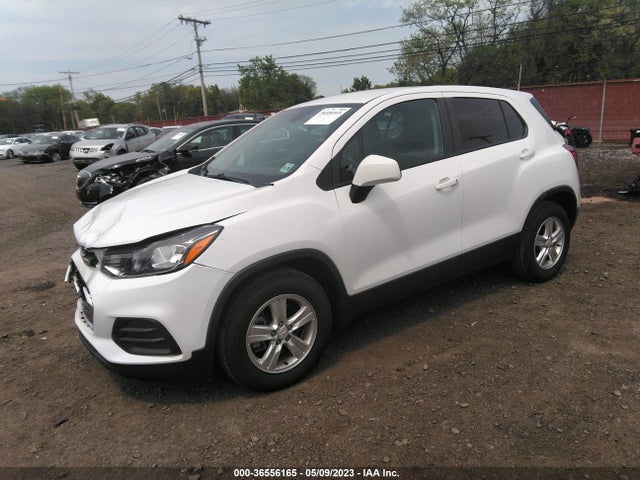 Chevrolet TRAX LS 2020 KL7CJKSB5LB064349 Image 2
