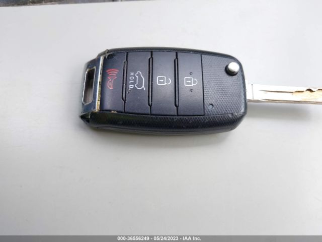 KNDJN2A28G7858898 KIA Soul Base