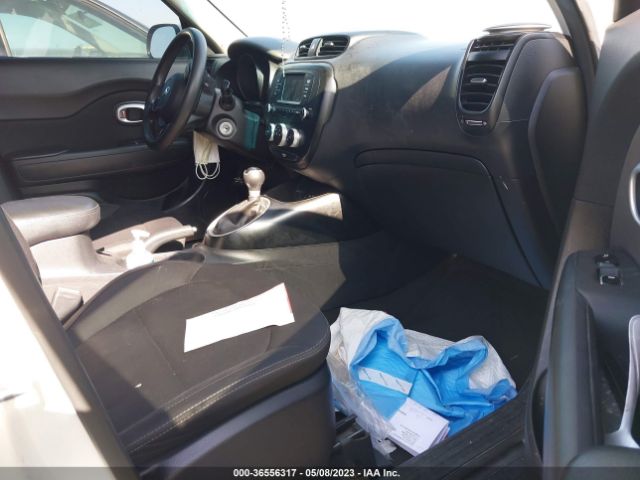 KNDJN2A22J7533042 KIA Soul Base
