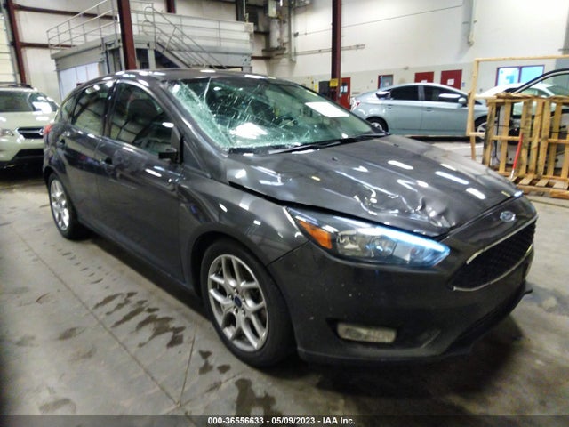 2015 FORD FOCUS SE VIN: 1FADP3K28FL288215