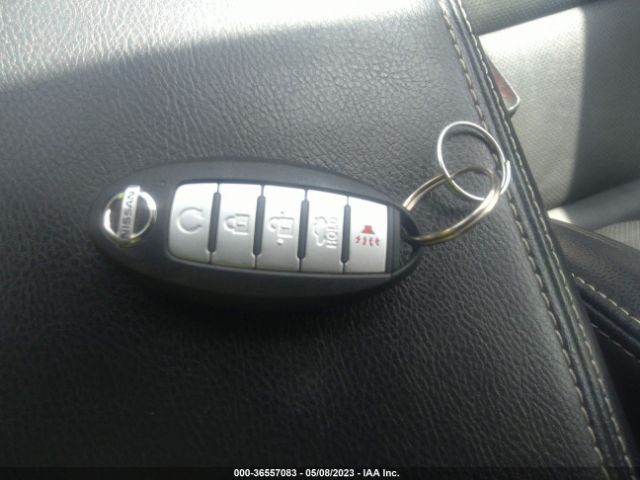 1N4AA6CV0MC514033 Nissan MAXIMA SV