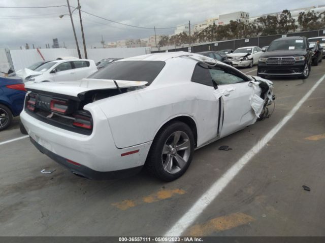2C3CDZAGXGH232052 Dodge Challenger Sxt