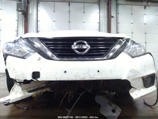 1N4AL3AP0JC212945 Nissan Altima 2.5 Sv