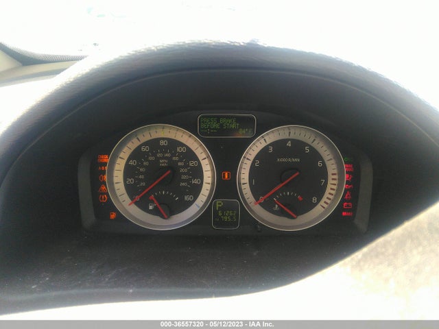 2011 VOLVO C70 VIN: YV1672MC1BJ115204