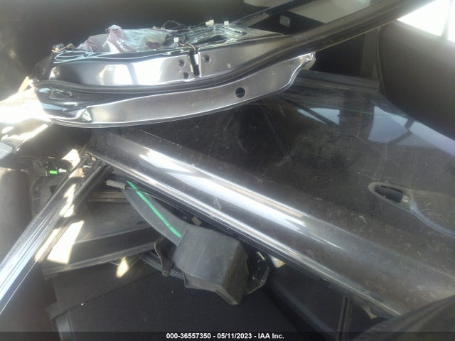 Toyota RAV4 LE 2018 JTMZFREV0JJ171650 Image 12