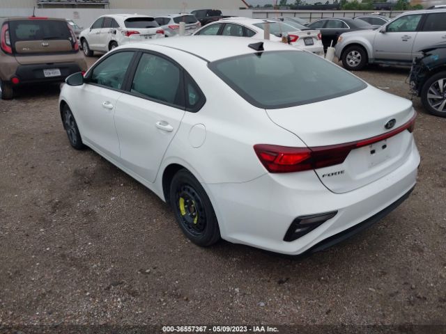3KPF24ADXME313406 KIA Forte Lxs