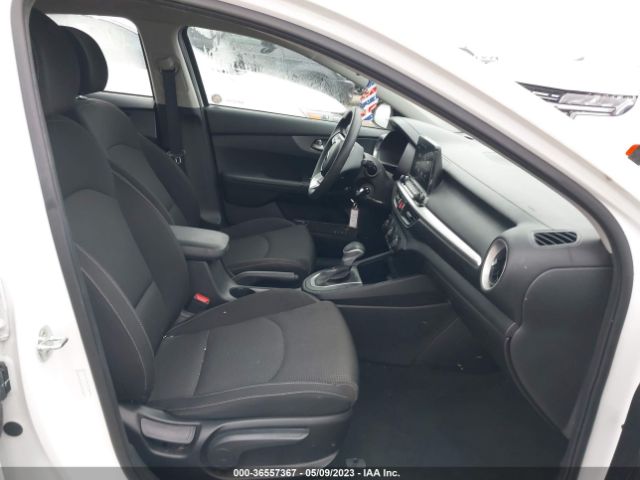 3KPF24ADXME313406 KIA Forte Lxs