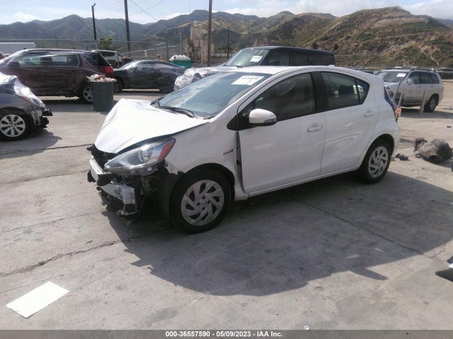 Toyota Prius C One/two/three/four 2016 JTDKDTB39G1127310 Image 2