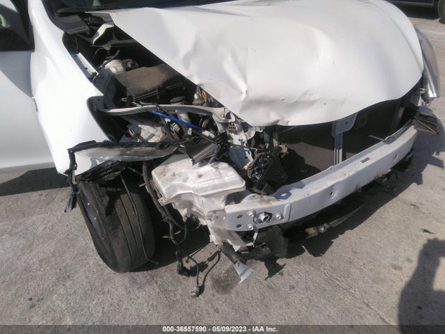 Toyota Prius C One/two/three/four 2016 JTDKDTB39G1127310 Image 8