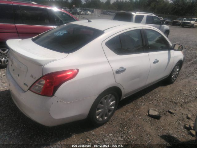 3N1CN7AP1EL864104 Nissan VERSA SV