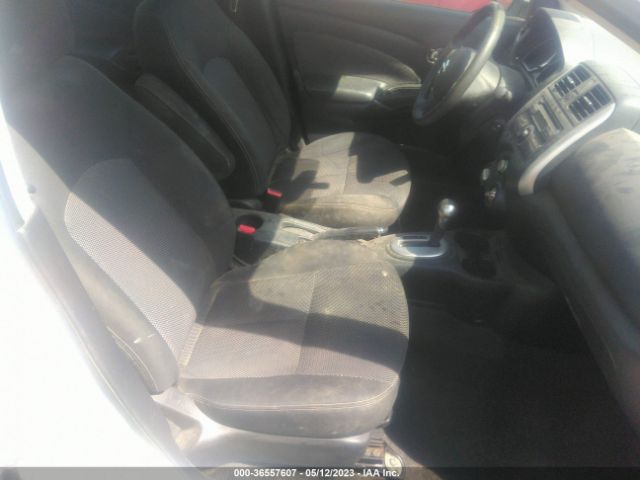 3N1CN7AP1EL864104 Nissan VERSA SV