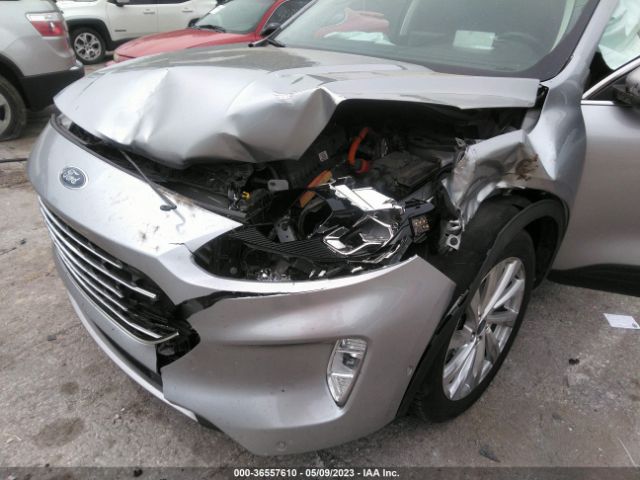 1FMCU0DZ7MUA16460 Ford Escape Titanium Hybrid