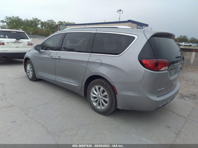 2C4RC1BG0JR120614 Chrysler Pacifica Touring L