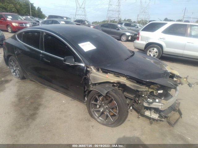 2018 TESLA MODEL 3 5YJ3E1EA8JF136370 Photo 0