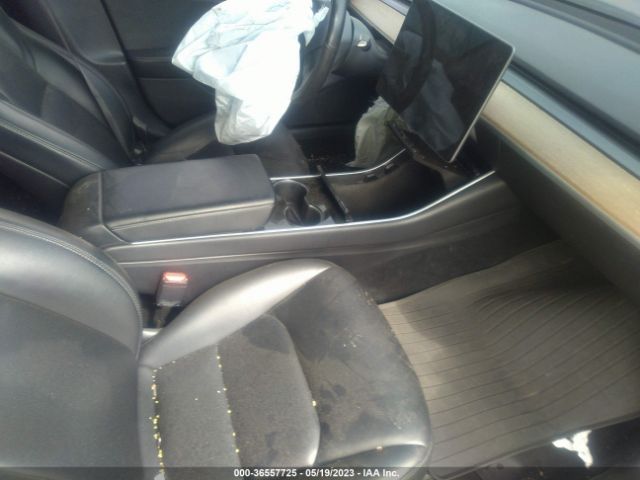 2018 TESLA MODEL 3 5YJ3E1EA8JF136370 Photo 4