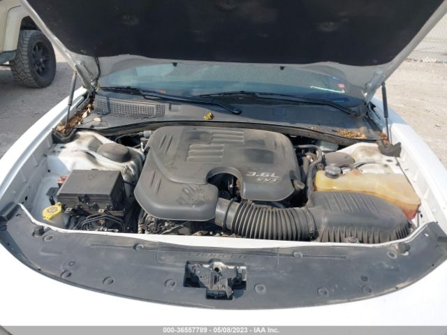 2C3CDXHG4FH725668 Dodge Charger Sxt