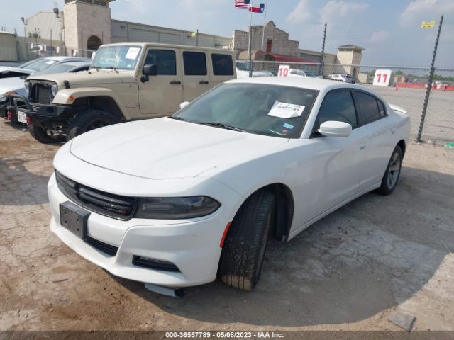 2C3CDXHG4FH725668 Dodge Charger Sxt
