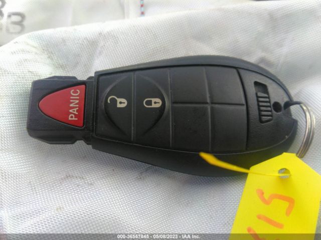 1C4PJLCB0KD143780 Jeep Cherokee Latitude