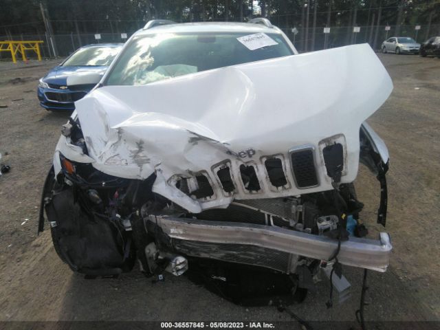 1C4PJLCB0KD143780 Jeep Cherokee Latitude